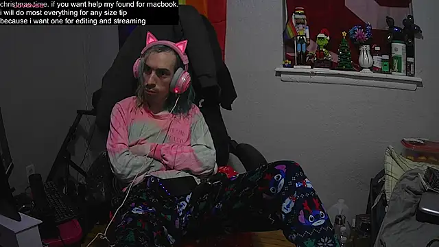 tallnerdyguy online show from January 2025 02:56:02 AM