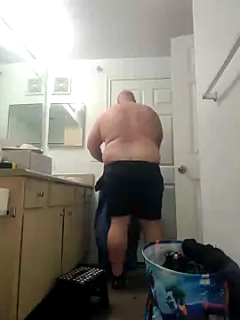 Strong Bear89 online show from January 2025 09:23:02 AM