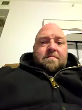 Strong Bear89 online show from February 2025 01:51:02 PM