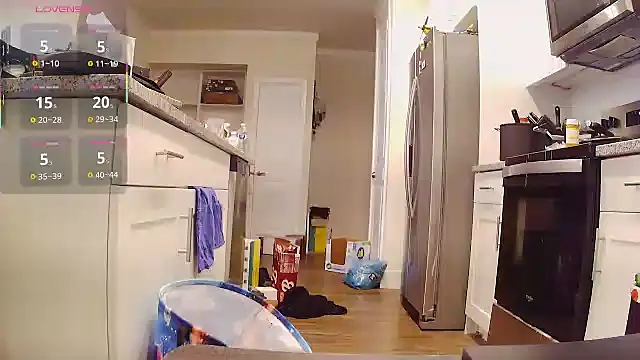 Strong Bear89 online show from September 2025 01:02:02 PM