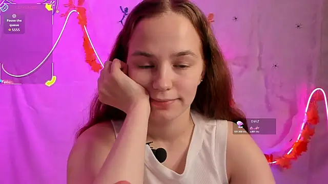 Fox Lisa online show from October 2025 08:58:01 PM