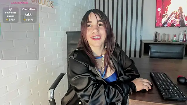 Snapshot of shaidyscott chatting on September 2025 03:11:02 AM shaidyscott online show from September 2025 03:11:02 AM