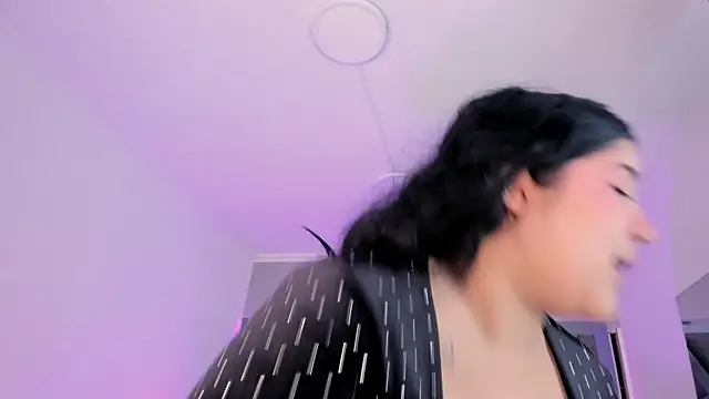 AmberiniHoffman online show from October 2025 11:53:01 AM