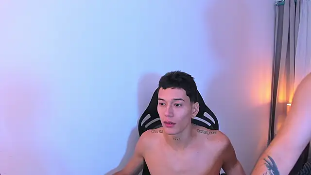 Party guyssex online show from March 2025 04:15:01 PM