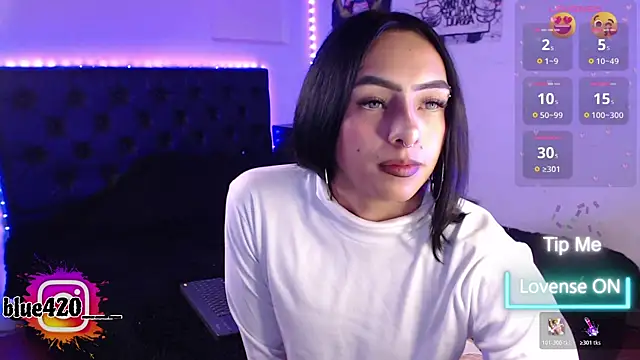 Snapshot of Skyler__blue4 chatting on November 2025 10:43:02 PM Skyler blue4 online show from November 2025 10:43:02 PM