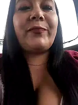 sara pineros online show from January 2025 06:57:01 PM