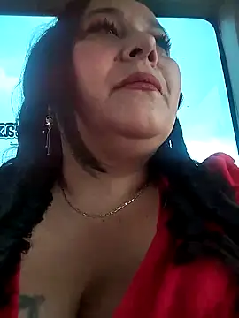 sara pineros online show from February 2025 04:10:01 PM