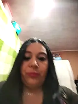 sara pineros online show from November 2025 07:01:02 PM