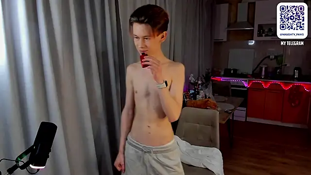 Snapshot of AndrewwCarter2 chatting on February 2025 06:23:02 PM AndrewwCarter2 online show from February 2025 06:23:02 PM