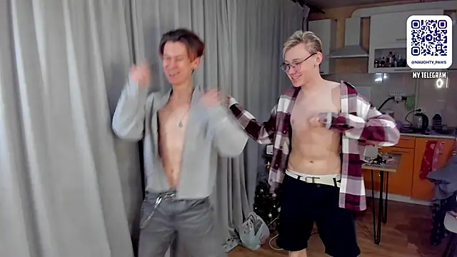 Snapshot of AndrewwCarter2 chatting on March 2025 08:54:01 PM AndrewwCarter2 online show from March 2025 08:54:01 PM