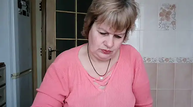 Ettie Tonia online show from February 2025 01:08:01 PM