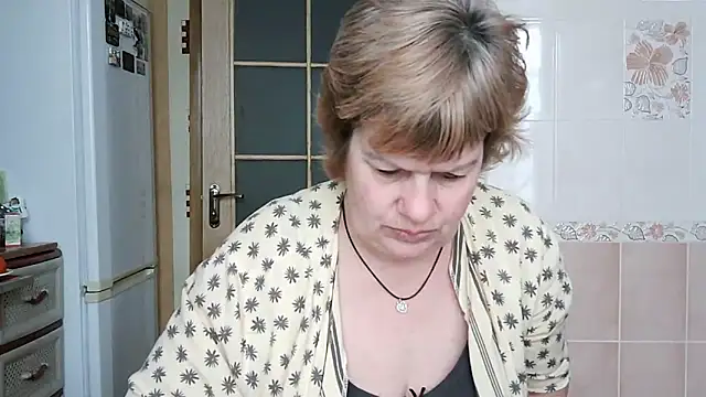 Ettie Tonia online show from February 2025 01:49:02 PM
