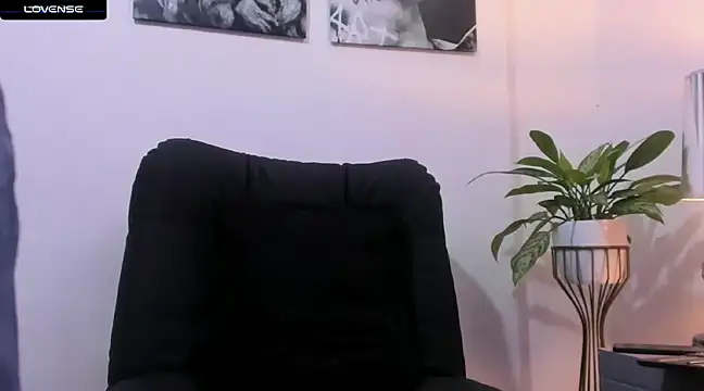 CruzVega online show from January 2025 10:48:01 PM