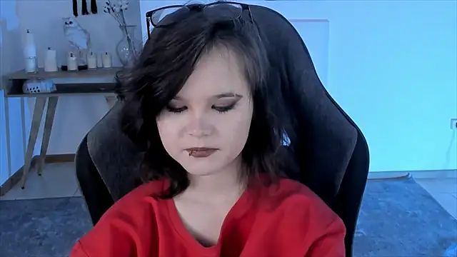 Elainebeness online show from December 2024 01:05:01 AM