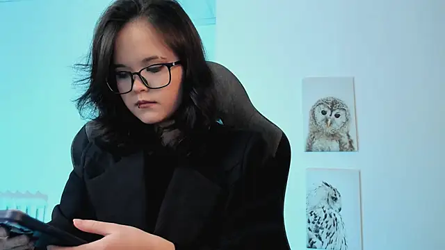 Elainebeness online show from March 2025 10:54:01 PM