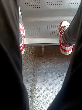 Snapshot of 1010SumiT chatting on February 2025 04:19:02 AM 1010SumiT online show from February 2025 04:19:02 AM