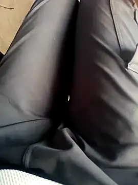 Snapshot of 1010SumiT chatting on February 2025 05:30:02 AM 1010SumiT online show from February 2025 05:30:02 AM