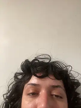 Snapshot of magalunabb chatting on October 2025 04:02:01 PM magalunabb online show from October 2025 04:02:01 PM