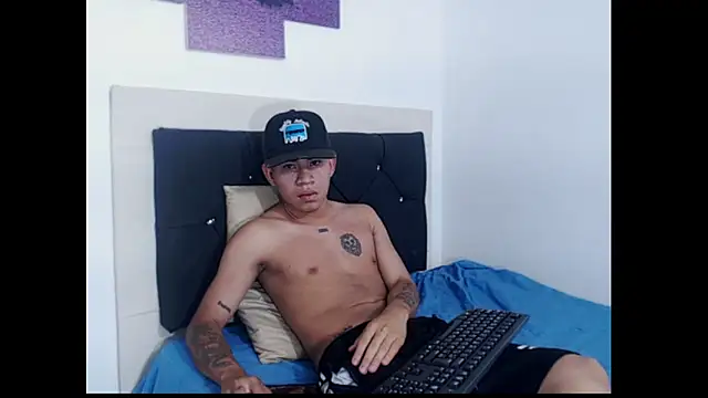 Snapshot of logannth chatting on October 2025 09:15:01 PM logannth online show from October 2025 09:15:01 PM