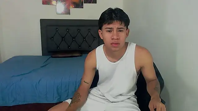 Snapshot of logannth chatting on October 2025 07:53:01 AM logannth online show from October 2025 07:53:01 AM