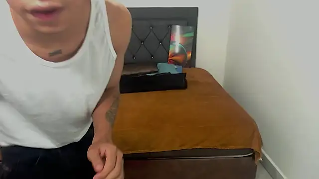 Snapshot of logannth chatting on October 2025 09:52:02 AM logannth online show from October 2025 09:52:02 AM