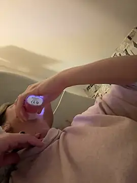 Snapshot of persiannqueen chatting on February 2025 10:42:02 PM persiannqueen online show from February 2025 10:42:02 PM