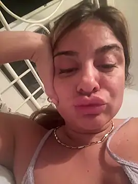 Snapshot of persiannqueen chatting on February 2025 01:20:01 AM persiannqueen online show from February 2025 01:20:01 AM