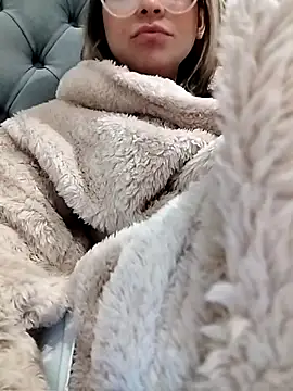 Snapshot of fofinhaa12 chatting on October 2025 01:20:02 PM fofinhaa12 online show from October 2025 01:20:02 PM