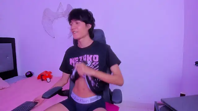 Snapshot of Johhan__Lee chatting on December 2024 01:26:02 AM Johhan Lee online show from December 2024 01:26:02 AM