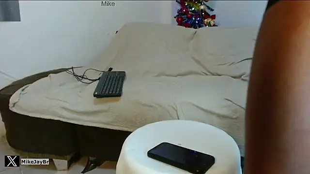 mikejaybra online show from December 2024 06:35:01 AM