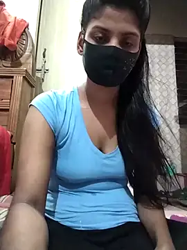 Cute-Lina online show from March 2025 07:38:01 PM