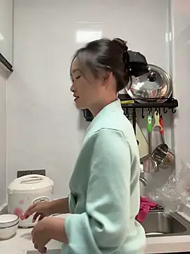 Snapshot of Lfeiji chatting on March 2025 09:42:01 AM Lfeiji online show from March 2025 09:42:01 AM