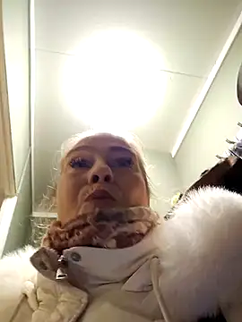 lisalustjouw online show from January 2025 09:16:02 AM