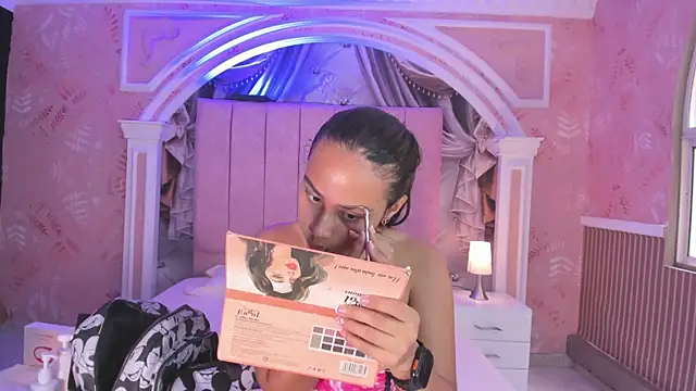 Snapshot of sheyla_sweet18 chatting on February 2025 04:00:02 PM sheyla sweet18 online show from February 2025 04:00:02 PM