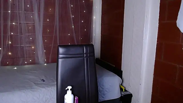 Priyalakshmi  online show from September 2025 11:48:01 AM