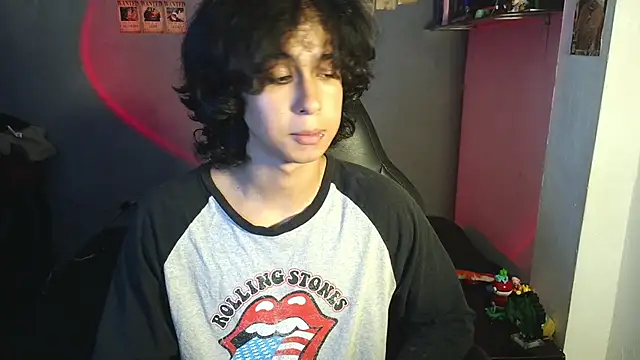 Snapshot of kairozz chatting on February 2025 06:12:01 PM kairozz online show from February 2025 06:12:01 PM