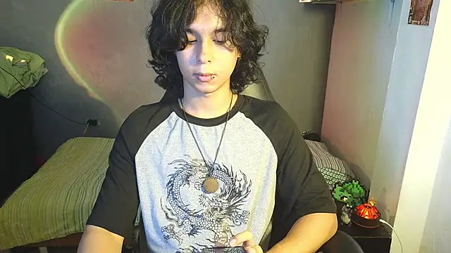 Snapshot of kairozz chatting on March 2025 07:20:02 PM kairozz online show from March 2025 07:20:02 PM