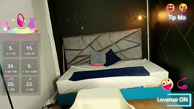 Snapshot of NatashaMason_ chatting on October 2025 12:57:02 PM NatashaMason online show from October 2025 12:57:02 PM