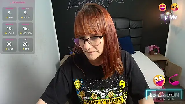 Snapshot of NatashaMason_ chatting on October 2025 03:10:02 AM NatashaMason online show from October 2025 03:10:02 AM