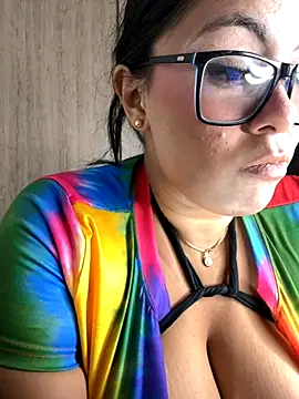 Snapshot of linatarens chatting on October 2025 02:37:01 PM linatarens online show from October 2025 02:37:01 PM