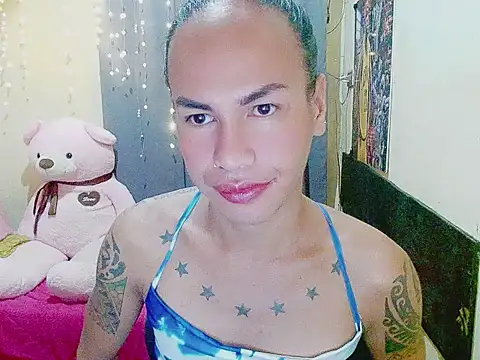 Snapshot of Indaypakay_ts chatting on November 2025 09:15:02 PM Indaypakay ts online show from November 2025 09:15:02 PM