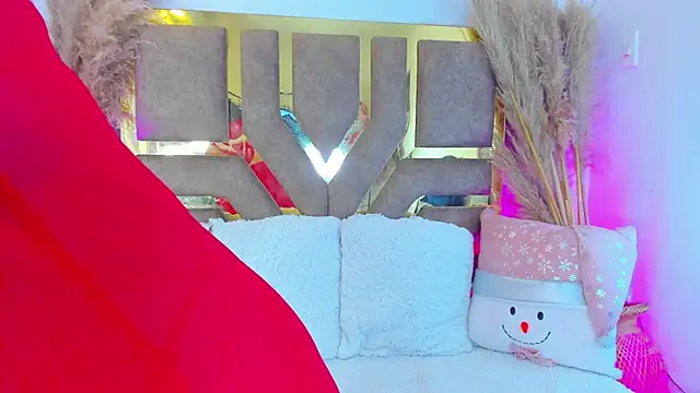 Nanda Vixen online show from December 2024 02:33:02 PM