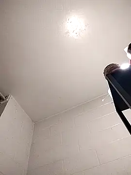 Snapshot of TickleMeKink chatting on September 2025 10:31:01 AM TickleMeKink online show from September 2025 10:31:01 AM