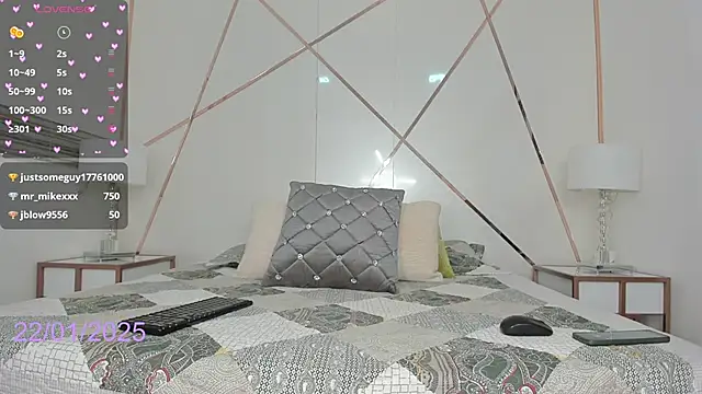 Eva Coluccy online show from January 2025 11:43:01 PM