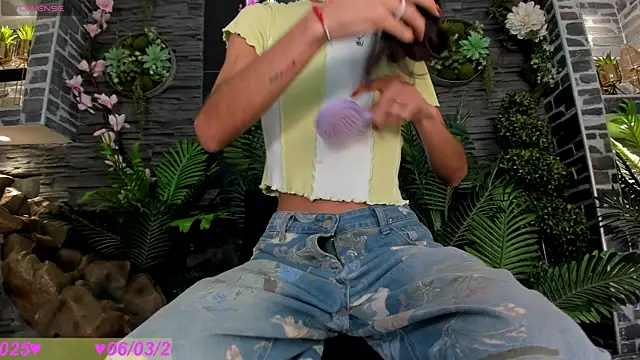 Eva Coluccy online show from March 2025 11:42:02 PM