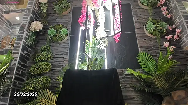 Eva Coluccy online show from March 2025 11:45:02 PM