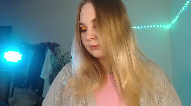 Snapshot of Greeenfriends6969 chatting on December 2024 06:27:01 PM Greeenfriends6969 online show from December 2024 06:27:01 PM