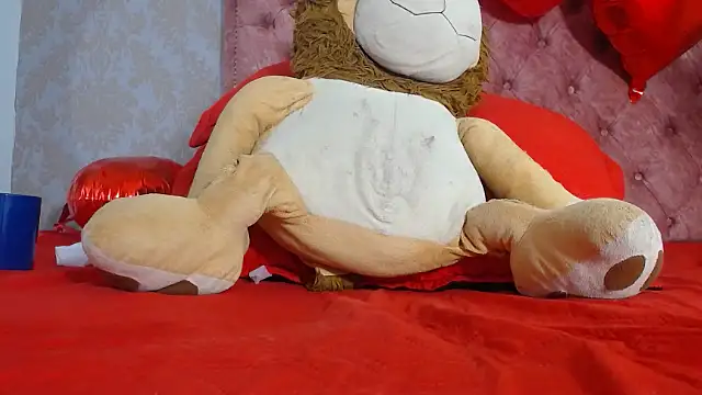 LAURA SMIITH online show from February 2025 06:43:02 PM