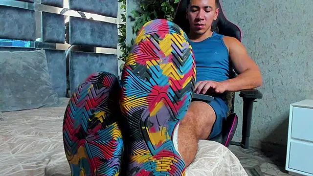 Snapshot of marc_ginale chatting on October 2025 02:31:01 AM marc ginale online show from October 2025 02:31:01 AM