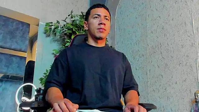 Snapshot of marc_ginale chatting on November 2025 12:37:02 PM marc ginale online show from November 2025 12:37:02 PM